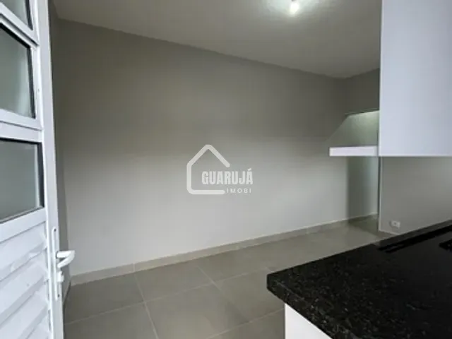 Apartamento com 30m² 1 quarto e 1 banheiro, para alugar, no bairro Jardim Boa Esperança  em Guarujá