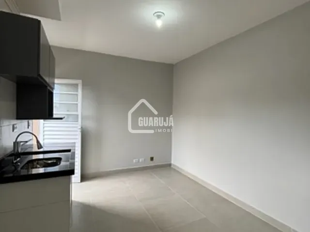 Apartamento com 30m² 1 quarto e 1 banheiro, para alugar, no bairro Jardim Boa Esperança  em Guarujá