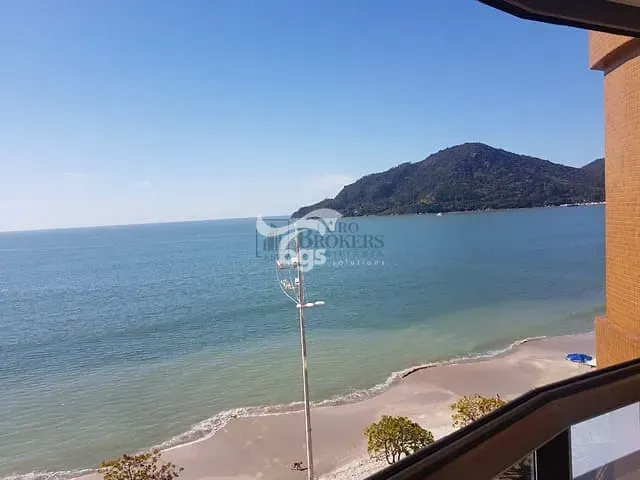 Apartamento com 196m² 3 quartos e 2 banheiros, à venda, no bairro Centro em Balneário Camboriú
