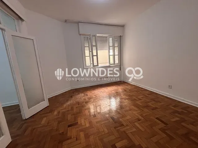 Apartamento 1 quarto e 1 banheiro, para alugar, no bairro Flamengo em Rio de Janeiro