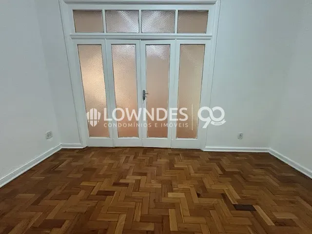 Apartamento 1 quarto e 1 banheiro, para alugar, no bairro Flamengo em Rio de Janeiro