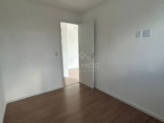 Apartamento 2 quartos e 1 banheiro, para alugar, no bairro Jardins de Florença em Poços de Caldas