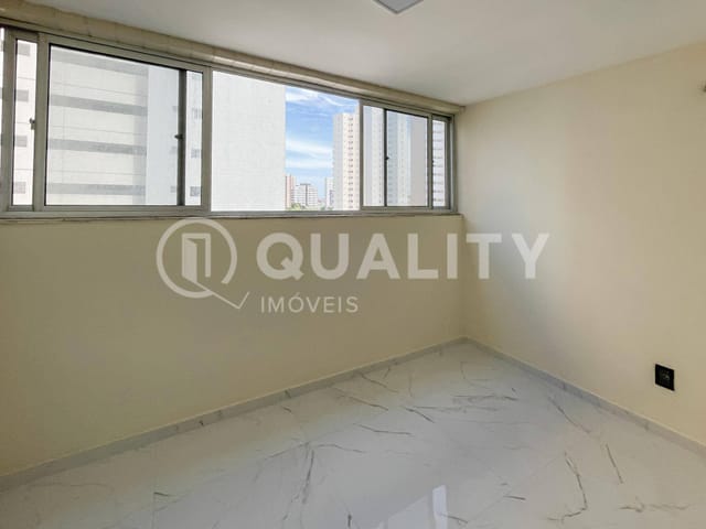 Apartamento 4 quartos e 2 banheiros, para alugar, no bairro Cocó em Fortaleza