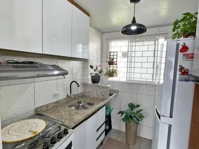 Apartamento com 37m² 2 quartos e 1 banheiro, à venda, no bairro Santa Cândida em Curitiba
