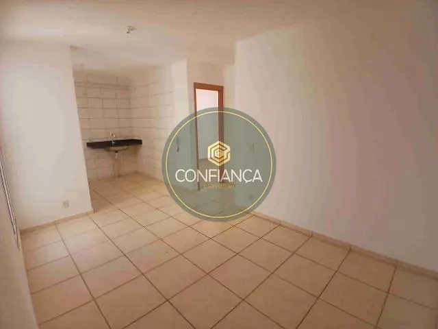 Apartamento 2 quartos e 1 banheiro, à venda, no bairro Chácaras Reunidas Santa Terezinha em Contagem