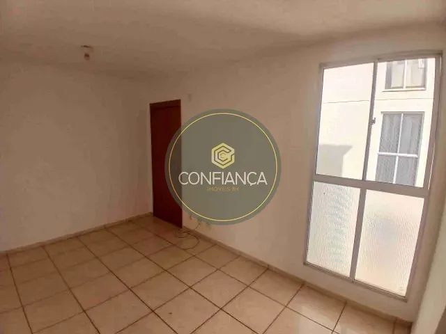 Apartamento 2 quartos e 1 banheiro, à venda, no bairro Chácaras Reunidas Santa Terezinha em Contagem