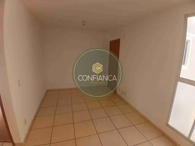 Apartamento 2 quartos e 1 banheiro, à venda, no bairro Chácaras Reunidas Santa Terezinha em Contagem