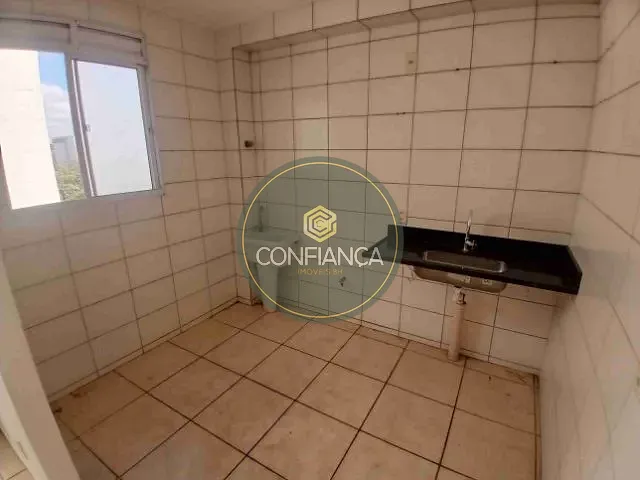 Apartamento 2 quartos e 1 banheiro, à venda, no bairro Chácaras Reunidas Santa Terezinha em Contagem