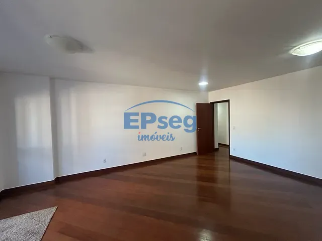 Apartamento com 257m² 4 quartos e 2 banheiros, à venda ou para alugar, no bairro Centro em Londrina