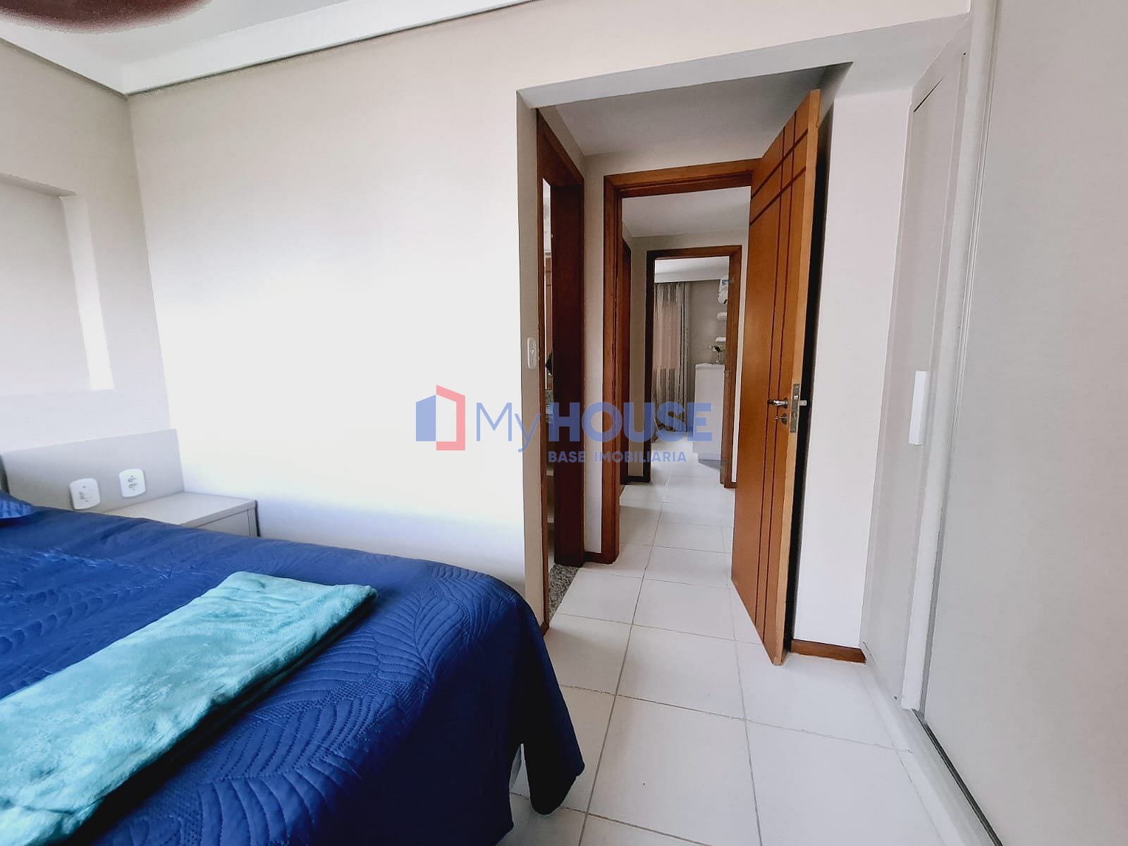 Apartamento à venda com 2 quartos, 61m² - Foto 16