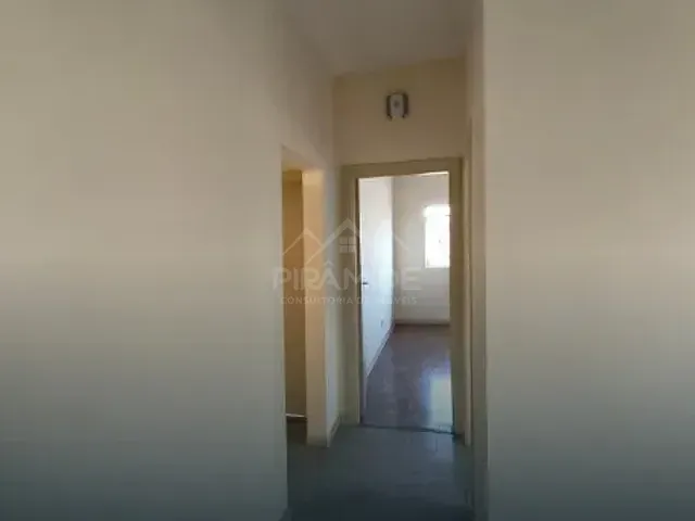 Apartamento 2 quartos e 1 banheiro, para alugar, no bairro Centro em Poços de Caldas