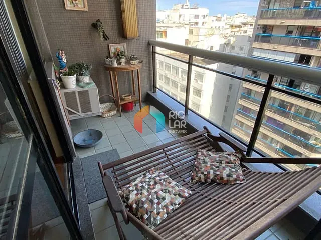 Apartamento com 117m² 3 quartos e 2 banheiros, à venda, no bairro Copacabana em Rio de Janeiro