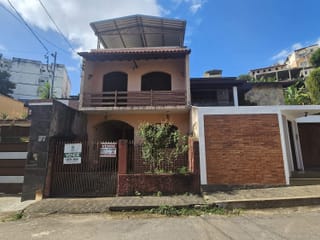 Casa à venda em Centro, Rio Pomba - foto 1