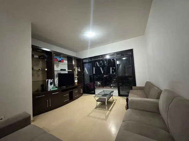 Apartamento com 170m² 3 quartos e 2 banheiros, à venda, no bairro Centro em Londrina