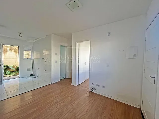 Apartamento com 37m² 2 quartos e 1 banheiro, à venda, no bairro Guaraituba em Colombo
