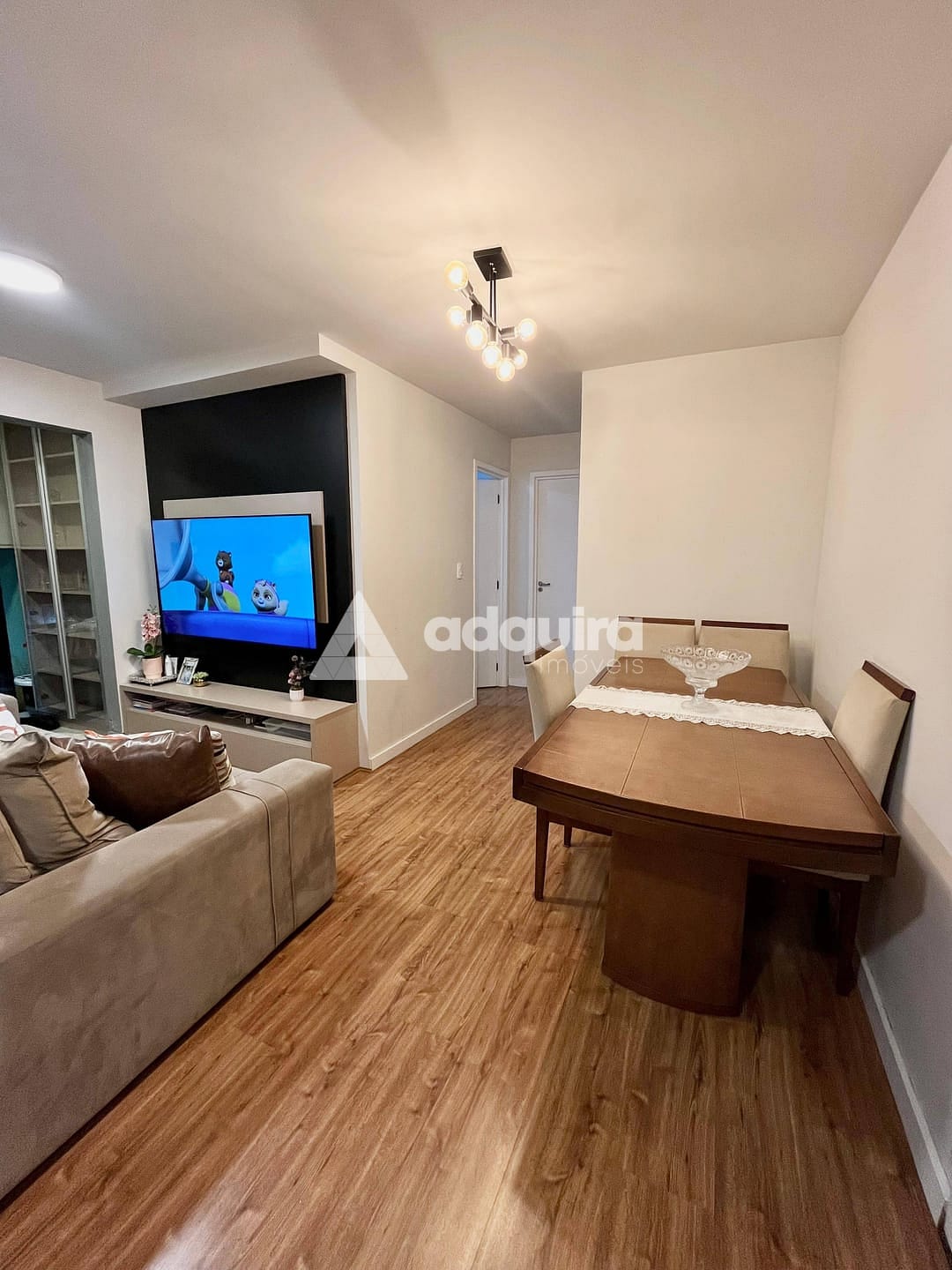 Apartamento à venda com 2 quartos, 58m² - Foto 2