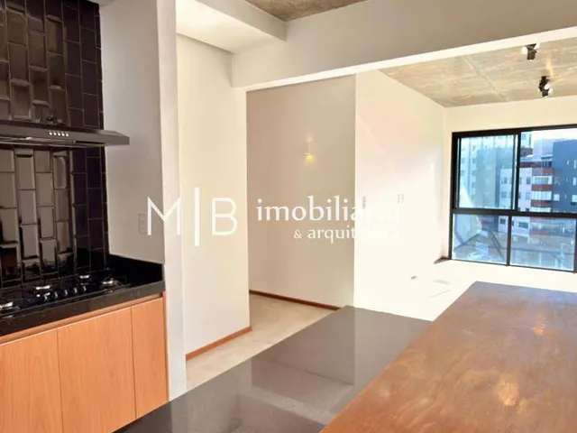 Apartamento 2 quartos e 2 banheiros, para alugar, no bairro Santa Filomena em Lavras
