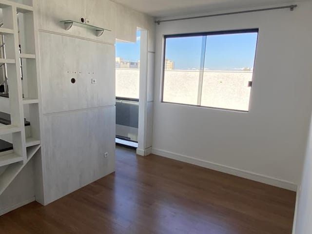 Cobertura / Penthouse com 119m² 3 quartos e 2 banheiros, à venda, no bairro Carioca em São José dos Pinhais