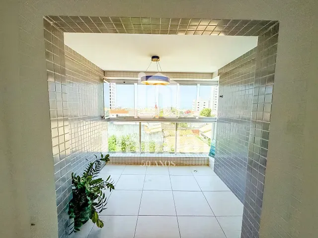 Apartamento 2 quartos e 2 banheiros, para alugar, no bairro Atalaia em Aracaju