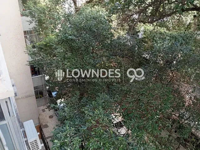 Apartamento 2 quartos e 1 banheiro, para alugar, no bairro Flamengo em Rio de Janeiro