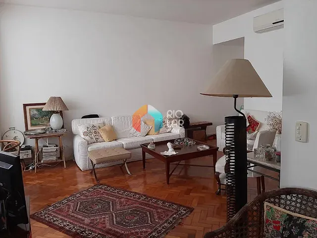 Apartamento com 110m² 3 quartos e 1 banheiro, à venda, no bairro Copacabana em Rio de Janeiro
