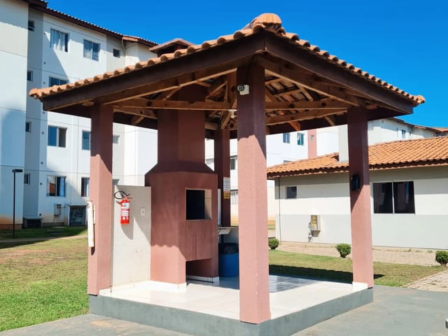 Apartamento com 55m² 2 quartos e 1 banheiro, à venda, no bairro Uvaranas em Ponta Grossa