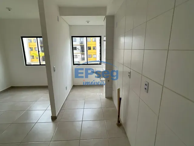 Apartamento 2 quartos e 1 banheiro, à venda, no bairro Conjunto Habitacional Saltinho em Londrina