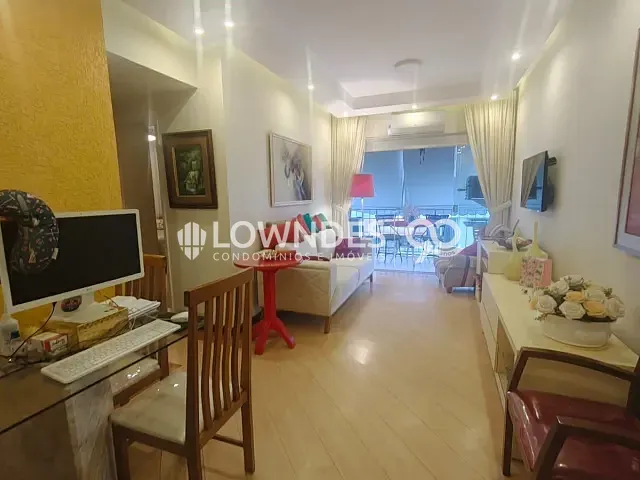 Apartamento 2 quartos e 3 banheiros, à venda, no bairro Laranjeiras em Rio de Janeiro