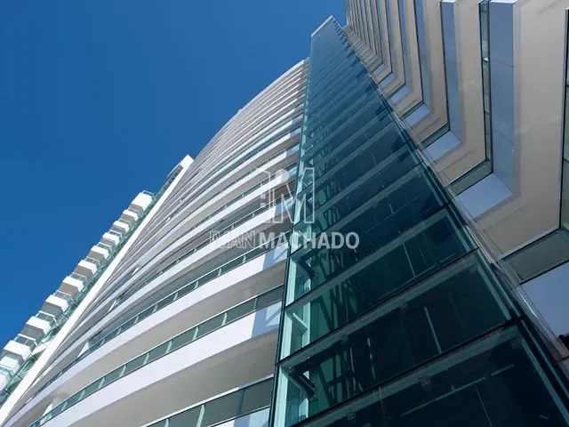 Apartamento com 250m² 4 quartos e 3 banheiros, à venda, no bairro Itapuã em Vila Velha