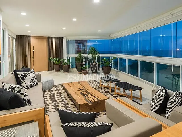 Apartamento com 250m² 4 quartos e 3 banheiros, à venda, no bairro Itapuã em Vila Velha