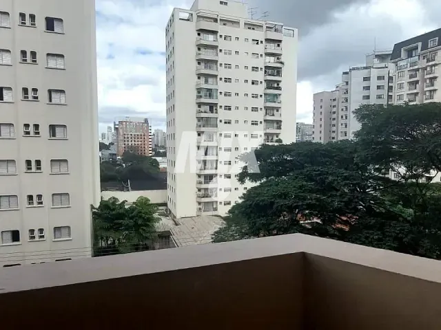 Apartamento 1 quarto e 1 banheiro, à venda ou para alugar, no bairro Indianópolis em São Paulo