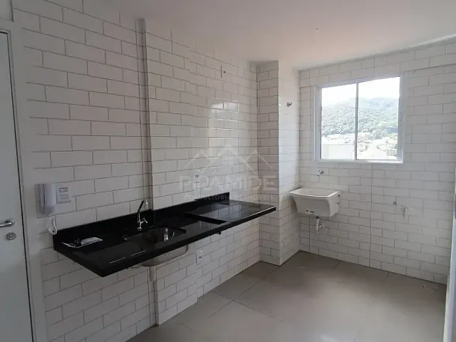 Apartamento 2 quartos e 1 banheiro, à venda, no bairro São Benedito em Poços de Caldas