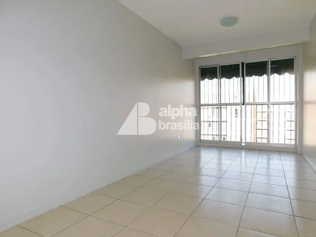 Apartamento 3 quartos e 2 banheiros, para alugar, no bairro Guará II em Brasília