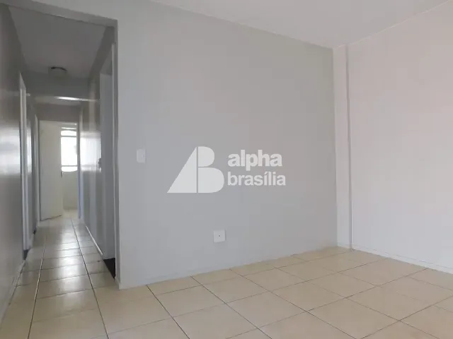 Apartamento 3 quartos e 2 banheiros, para alugar, no bairro Guará II em Brasília
