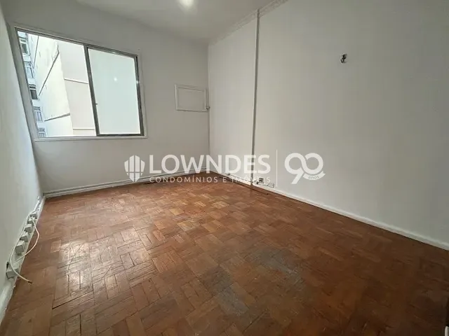 Apartamento 1 quarto e 1 banheiro, para alugar, no bairro Glória em Rio de Janeiro