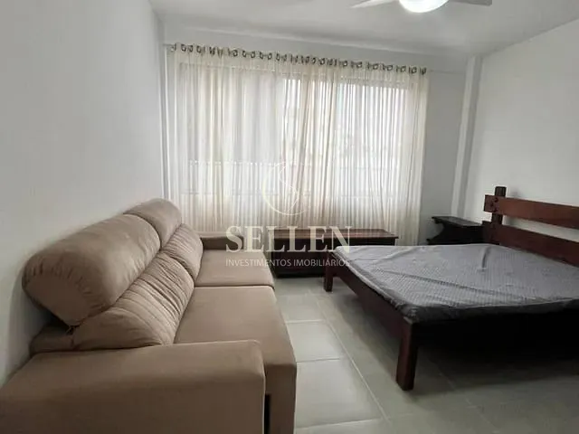 Apartamento 1 quarto e 1 banheiro, para alugar, no bairro Centro em Balneário Camboriú
