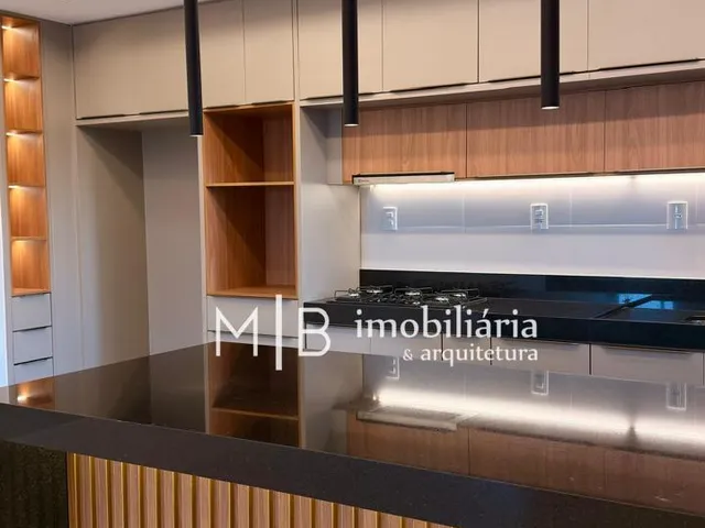 Apartamento 3 quartos e 2 banheiros, para alugar, no bairro Centenário em Lavras