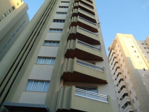 Foto do Apartamento - Ed. La Coruna, Apartamento com 4 dormitórios à venda, 275 m² por R$ 750.000 - Centro - Londrina/PR | Premier Imóveis