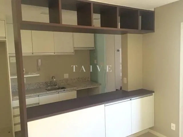 Apartamento 1 quarto e 2 banheiros, à venda, no bairro Gleba Fazenda Palhano em Londrina