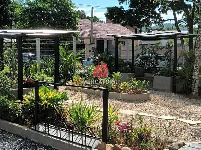 Apartamento 2 quartos e 1 banheiro, para alugar, no bairro Água Verde em Blumenau
