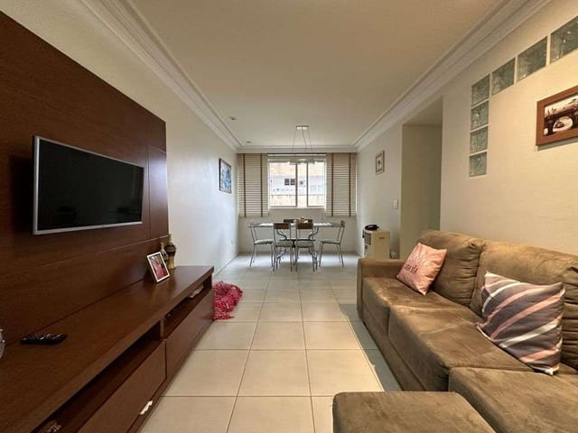 Foto do Apartamento - Apartamento à venda no CENTRO de Londrina EDIFICIO ATLANTIS. 2 Quartos sendo um deles suíte. | Grupo Mitral Imóveis