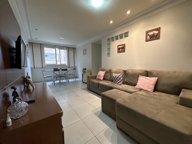 Foto do Apartamento - Apartamento à venda no CENTRO de Londrina EDIFICIO ATLANTIS. 2 Quartos sendo um deles suíte. | Grupo Mitral Imóveis