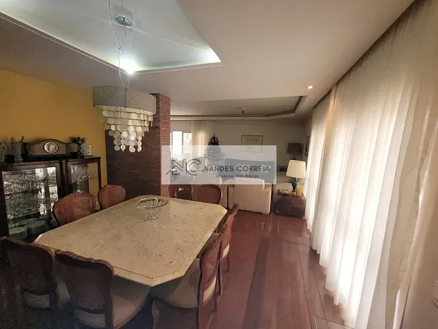 Apartamento com 565m² 4 quartos e 3 banheiros, à venda ou para alugar, no bairro Centro em Londrina