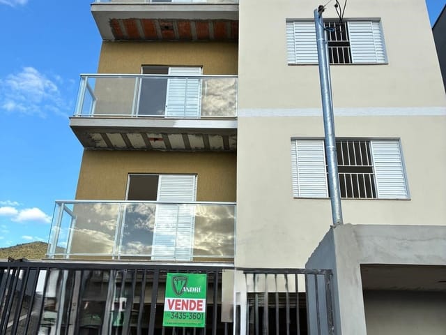 Apartamento 2 quartos e 1 banheiro, à venda, no bairro Vila Garden em Extrema