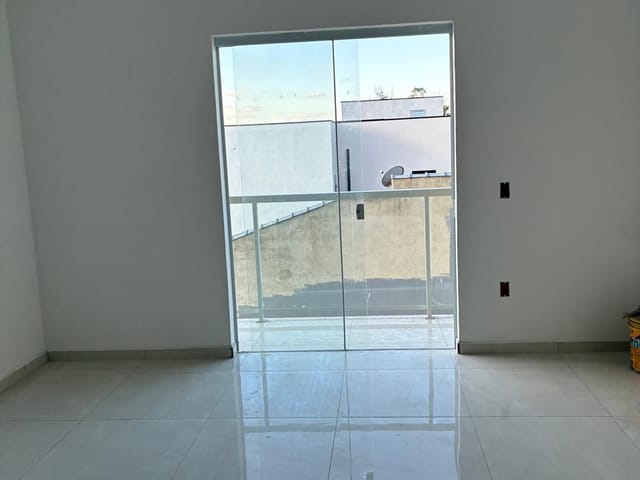 Apartamento 2 quartos e 1 banheiro, à venda, no bairro Vila Garden em Extrema