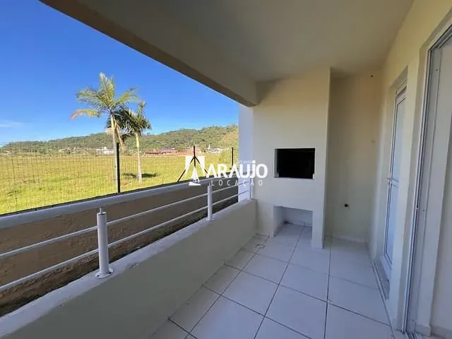 Apartamento 2 quartos e 1 banheiro, para alugar, no bairro Espinheiros em Itajaí