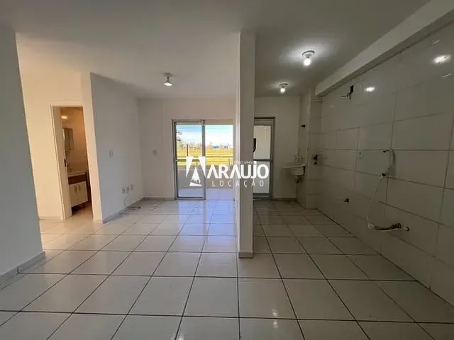 Apartamento 2 quartos e 1 banheiro, para alugar, no bairro Espinheiros em Itajaí