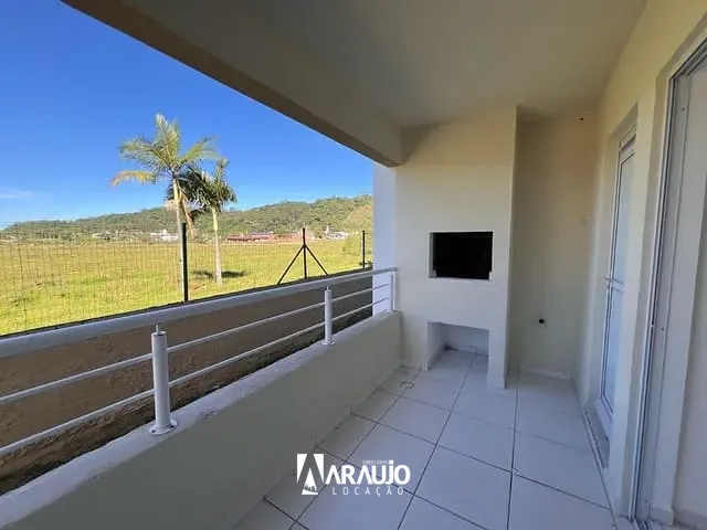Apartamento 2 quartos e 1 banheiro, para alugar, no bairro Espinheiros em Itajaí