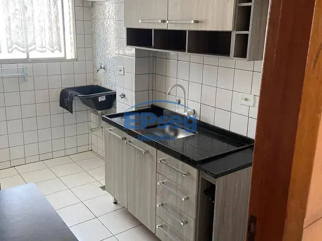 Apartamento 3 quartos e 2 banheiros, para alugar, no bairro Centro em Londrina