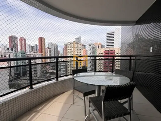 Apartamento com 192m² 3 quartos e 5 banheiros, à venda, no bairro Umarizal em Belém